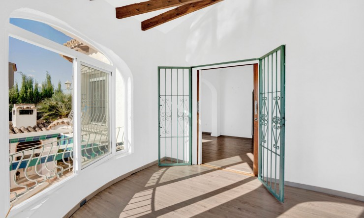 Rynek Wtórny - Willa -
Calpe - Ortenbach