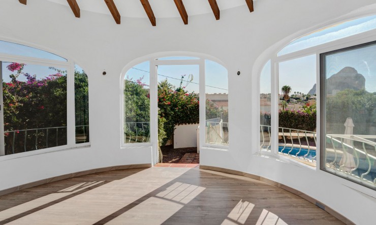 Rynek Wtórny - Willa -
Calpe - Ortenbach