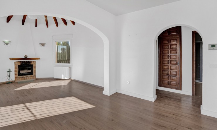 Rynek Wtórny - Willa -
Calpe - Ortenbach