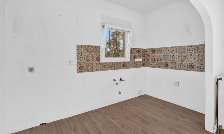 Rynek Wtórny - Willa -
Calpe - Ortenbach