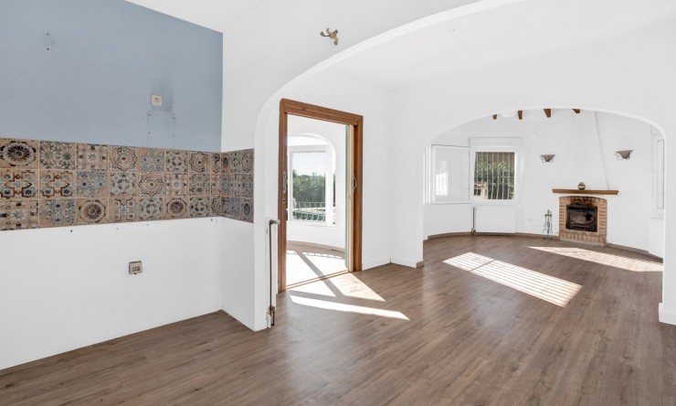 Rynek Wtórny - Willa -
Calpe - Ortenbach