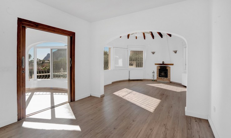 Rynek Wtórny - Willa -
Calpe - Ortenbach