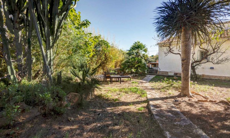 Rynek Wtórny - Willa -
Calpe - Ortenbach