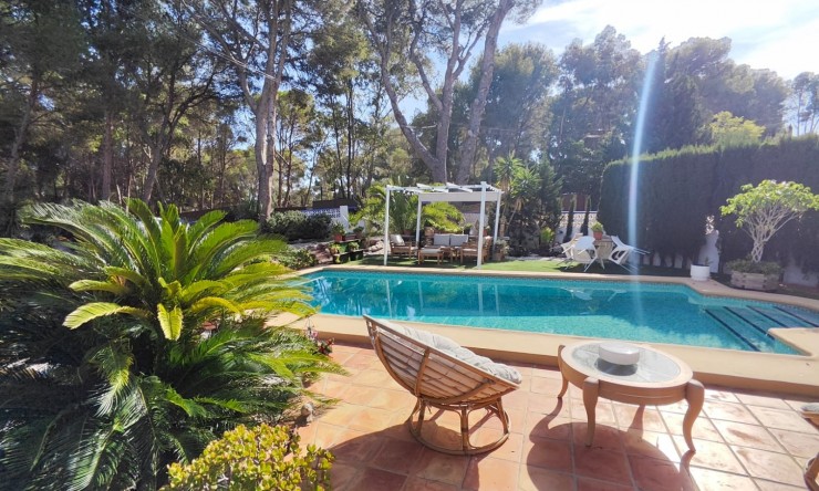 Wiederverkauf - Villa -
Altea