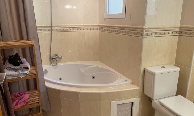 Revente - Maison de ville -
Callosa De Ensarrià