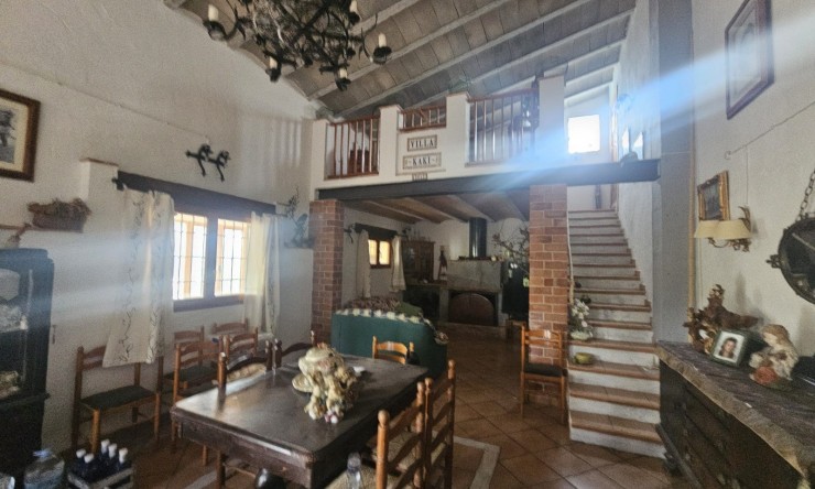 Resale - Rustic House -
Callosa De Ensarrià