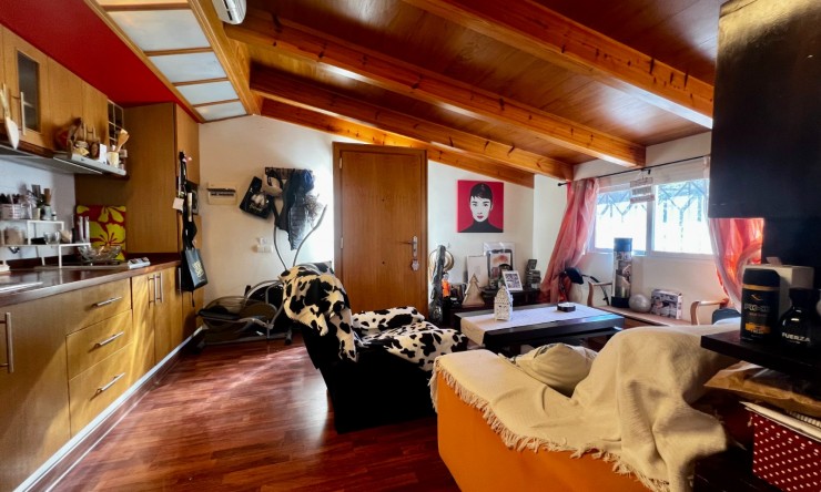 Resale - Villa -
Polop