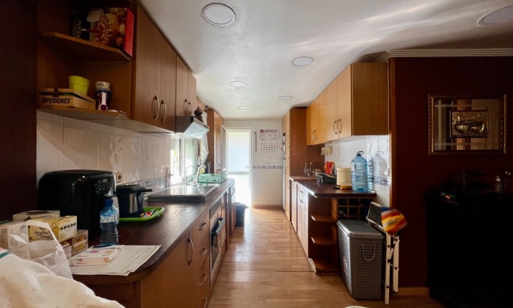 Resale - Villa -
Polop