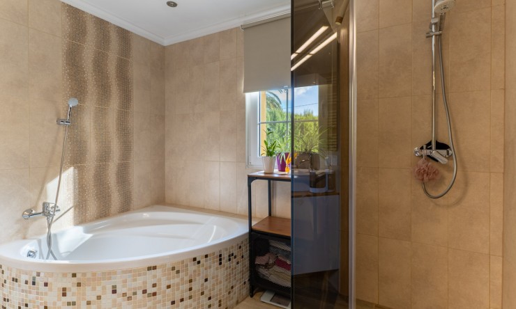 Resale - Villa -
Denia - Almadraba