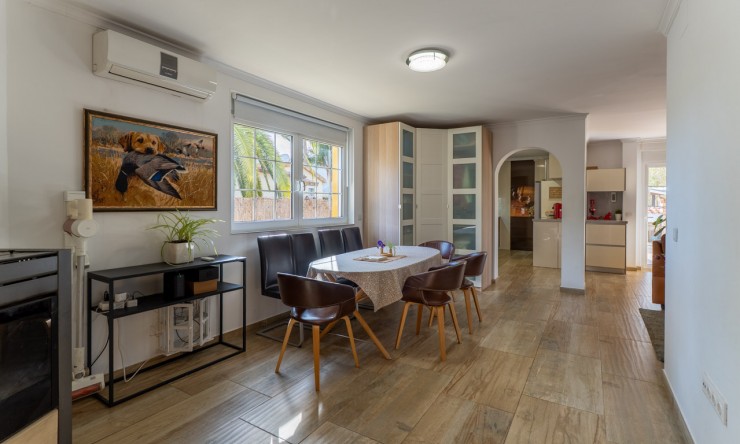 Resale - Villa -
Denia - Almadraba