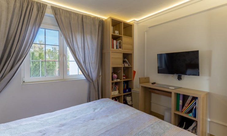 Resale - Villa -
Denia - Almadraba