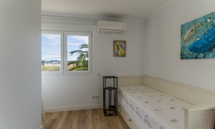 Resale - Villa -
Denia - Almadraba