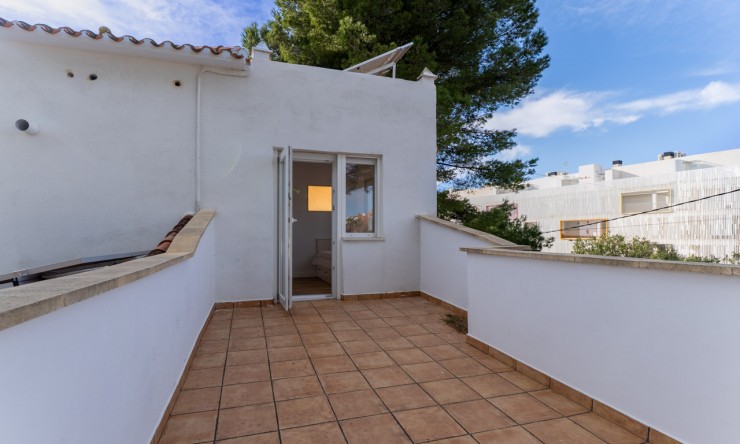 Resale - Villa -
Denia - Almadraba