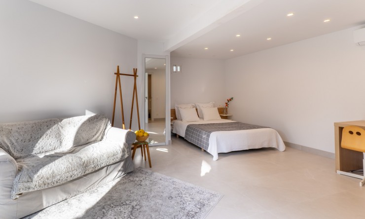 Resale - Villa -
Denia - Almadraba