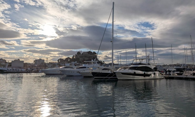 Resale - Villa -
Denia - Almadraba