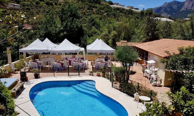 Resale - Villa -
Polop