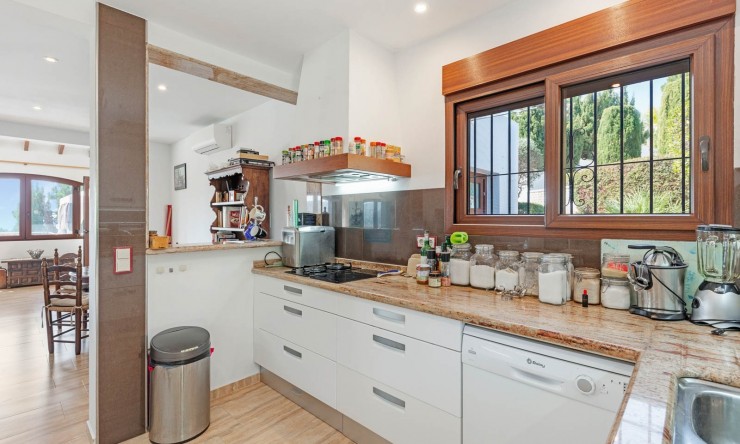 Reventa - Villa -
Moraira - Benimeit - Tabaira