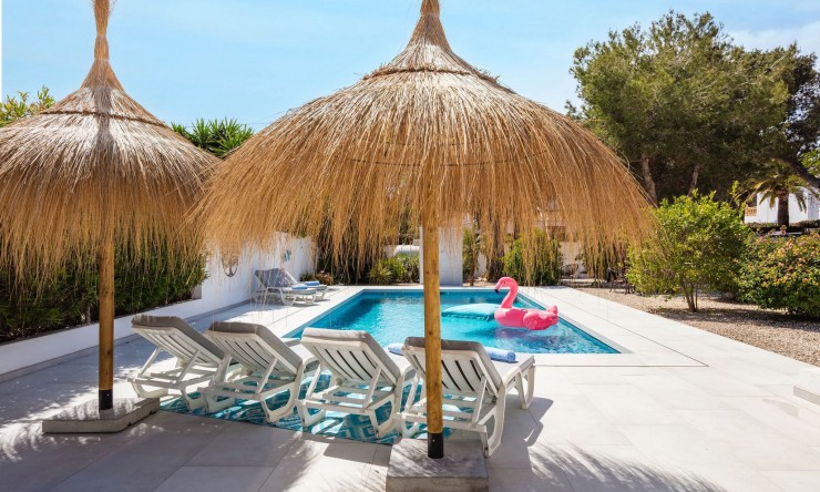 Resale - Villa -
Jávea / Xàbia - La Granadella  - Costa Nova