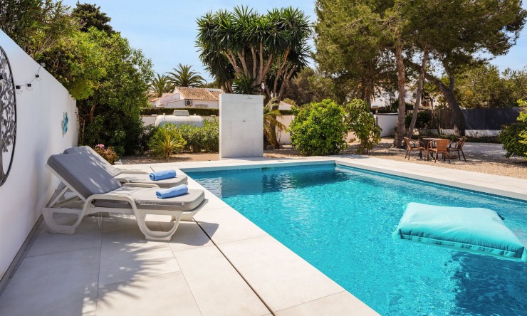 Resale - Villa -
Jávea / Xàbia - La Granadella  - Costa Nova