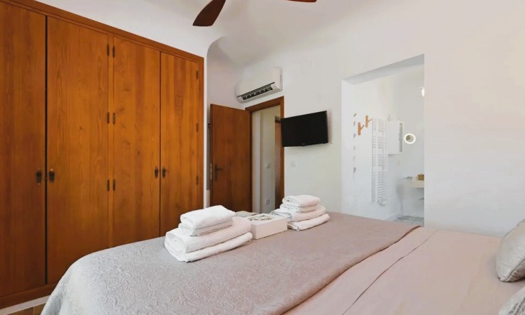 Reventa - Villa -
Moraira - Benimeit - Tabaira