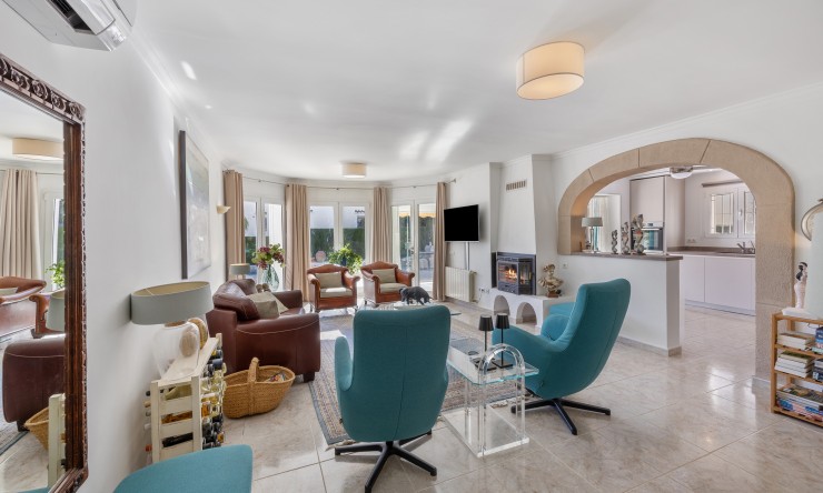 Resale - Villa -
Benissa - Cala Advocat - Baladrar