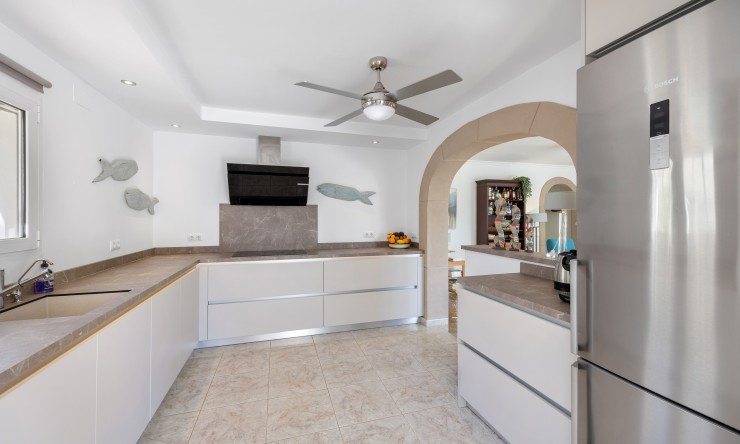 Resale - Villa -
Benissa - Cala Advocat - Baladrar