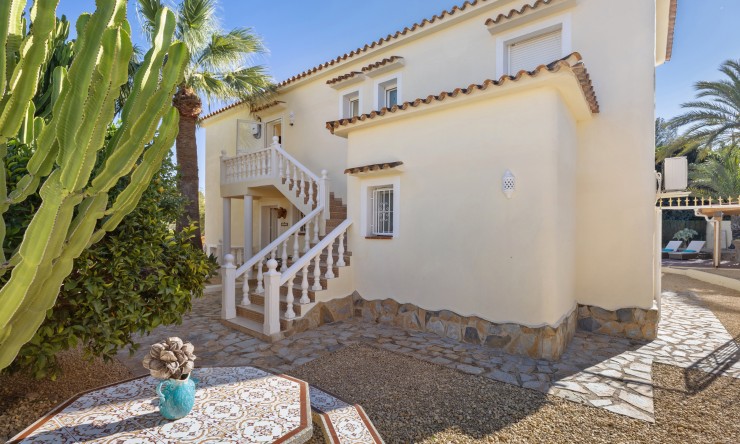 Resale - Villa -
Benissa - Cala Advocat - Baladrar