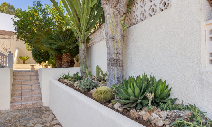 Resale - Villa -
Benissa - Cala Advocat - Baladrar