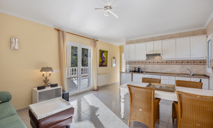 Resale - Villa -
Benissa - Cala Advocat - Baladrar