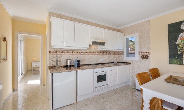 Resale - Villa -
Benissa - Cala Advocat - Baladrar