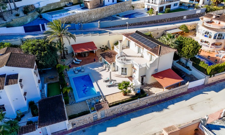 Resale - Villa -
Benissa - Cala Advocat - Baladrar