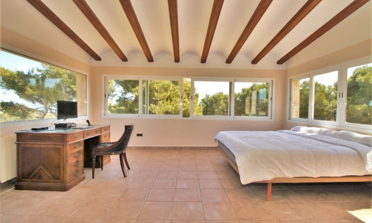 Resale - Villa -
Jávea / Xàbia - La Granadella  - Costa Nova