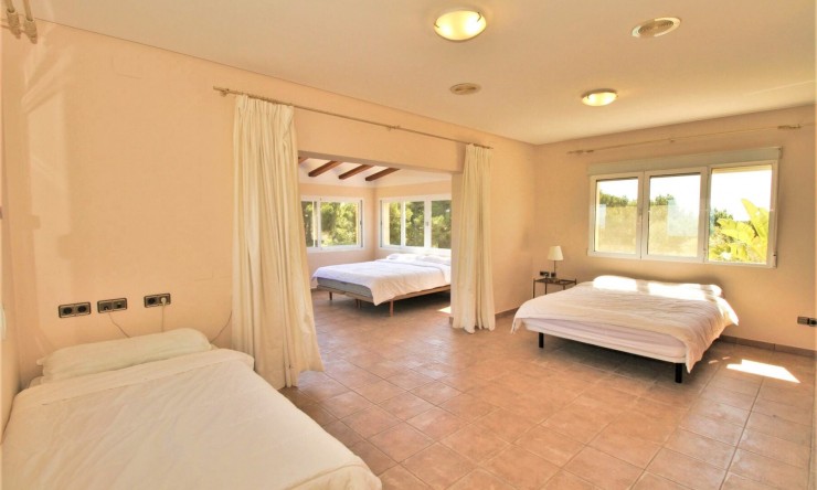 Resale - Villa -
Jávea / Xàbia - La Granadella  - Costa Nova