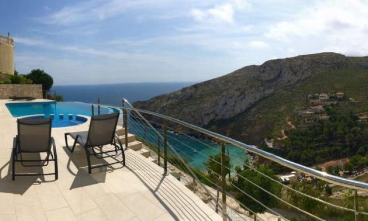 Resale - Villa -
Jávea / Xàbia - La Granadella  - Costa Nova