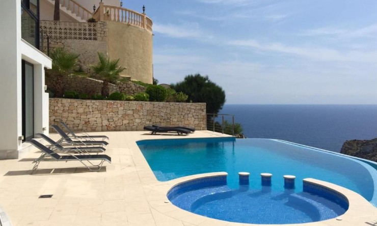 Resale - Villa -
Jávea / Xàbia - La Granadella  - Costa Nova