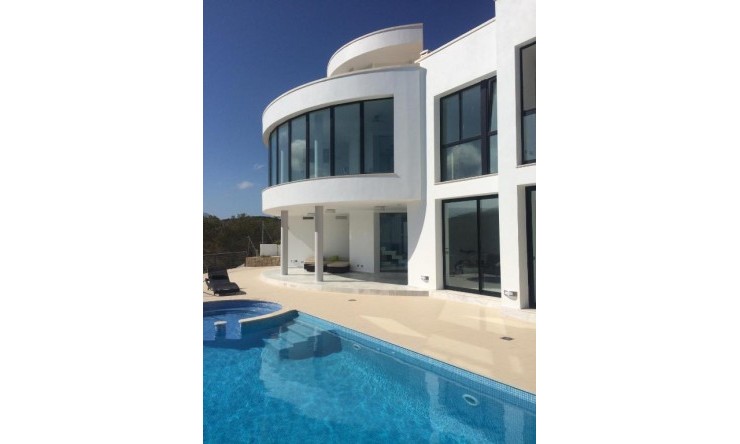 Resale - Villa -
Jávea / Xàbia - La Granadella  - Costa Nova