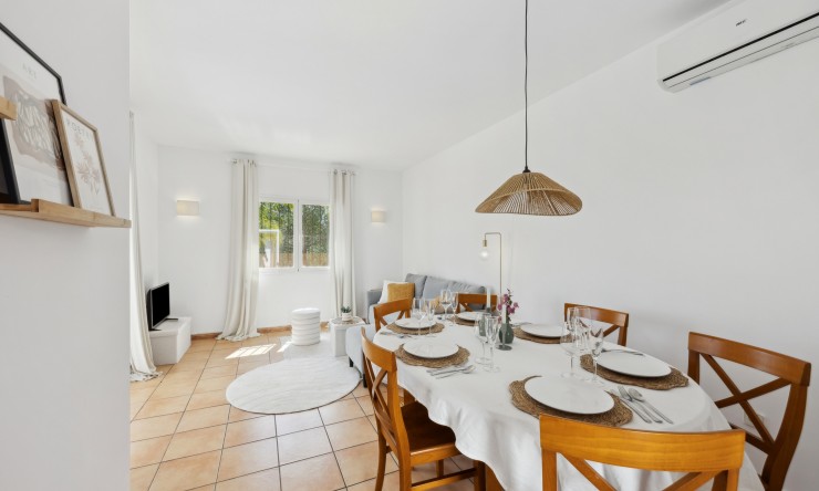 Resale - Villa -
Jávea / Xàbia - La Granadella  - Costa Nova