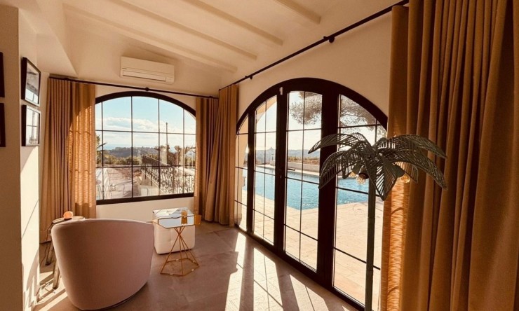 Resale - Villa -
Altea - Altea ciudad