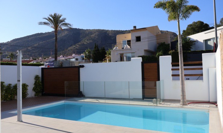 Nowe budownictwo - Willa -
Albir