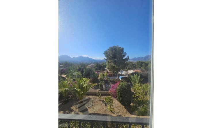 Wiederverkauf - Villa -
Albir - Centre