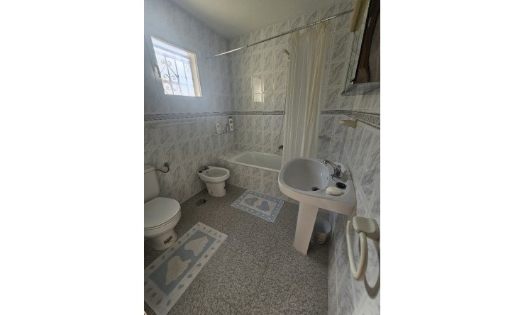 Wiederverkauf - Villa -
Albir - Centre