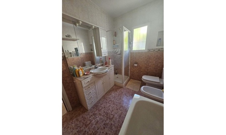 Wiederverkauf - Villa -
Albir - Centre