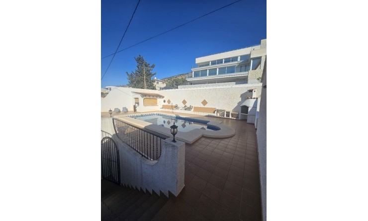 Wiederverkauf - Villa -
Albir - Centre