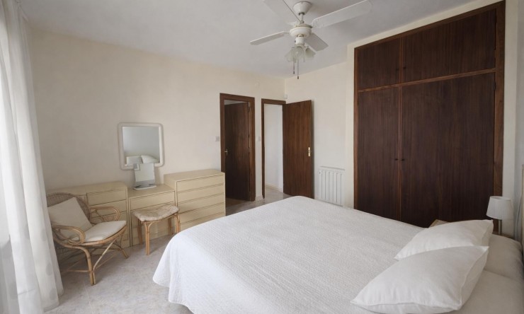 Wiederverkauf - Villa -
Albir - Centre