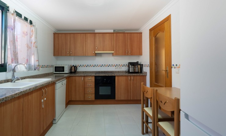Resale - Apartment -
Jávea - Port