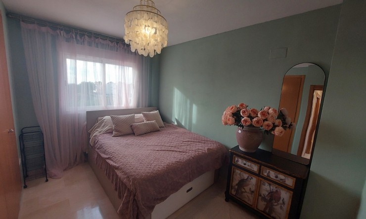 Wiederverkauf - Villa -
La Nucía