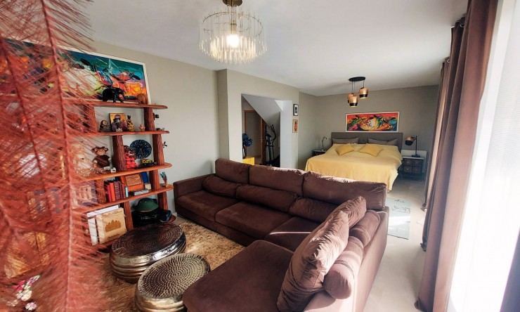 Wiederverkauf - Villa -
La Nucía