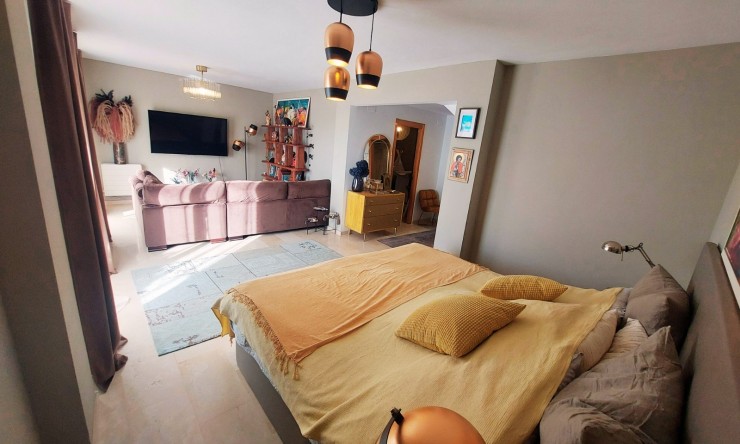 Wiederverkauf - Villa -
La Nucía