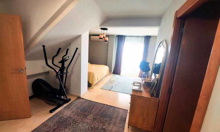 Wiederverkauf - Villa -
La Nucía