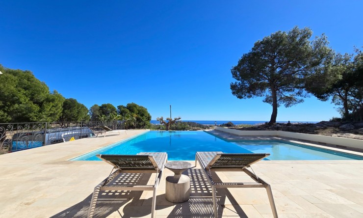 Herverkoop - Villa -
Altea